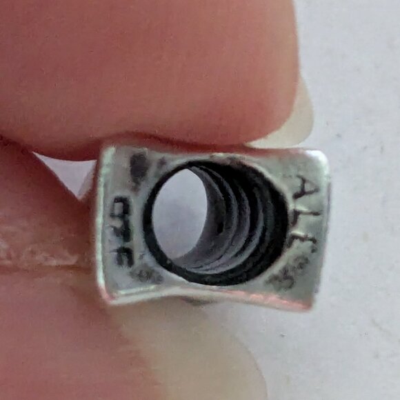 Lot (4) Pandora 925 Sterling Angel, Japanese Peace Sign, Fish, Giraffe Charms - Picture 10 of 11